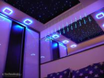 oświetlenie dekoracyjne sufitu podwieszanego e-technologia